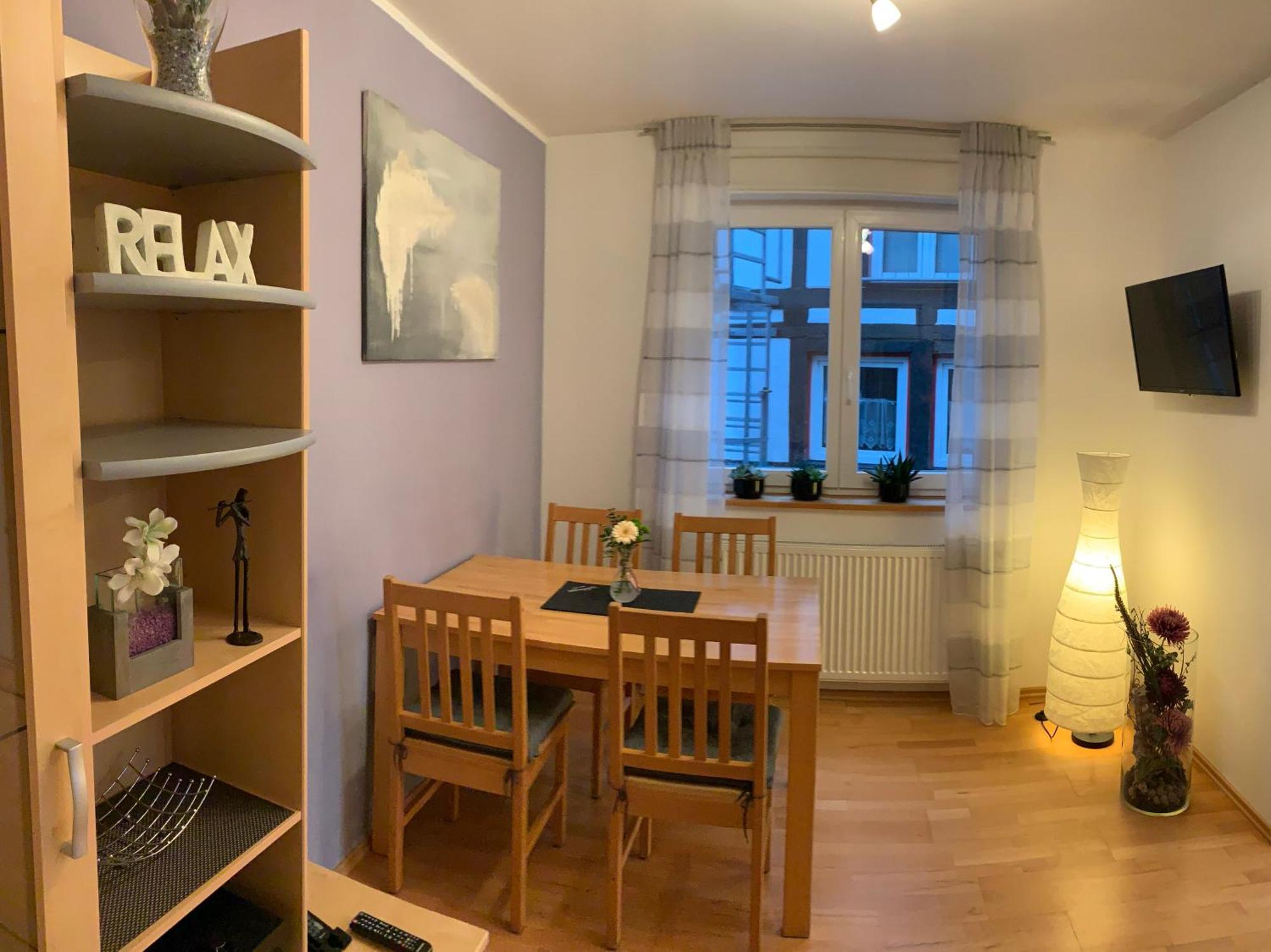 Ferienwohnung Janus Altstadt-Hameln Haus 2 Inklusive Parkplatz - Mit Und Ohne Terrasse Oder Loggia Hamelin Exterior photo